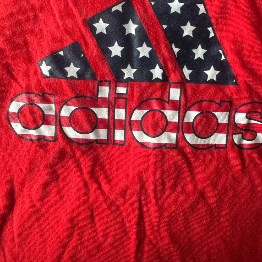 Adidas stars & stripes American flag logo Red Short Sleeve Tee with Iconic Logo